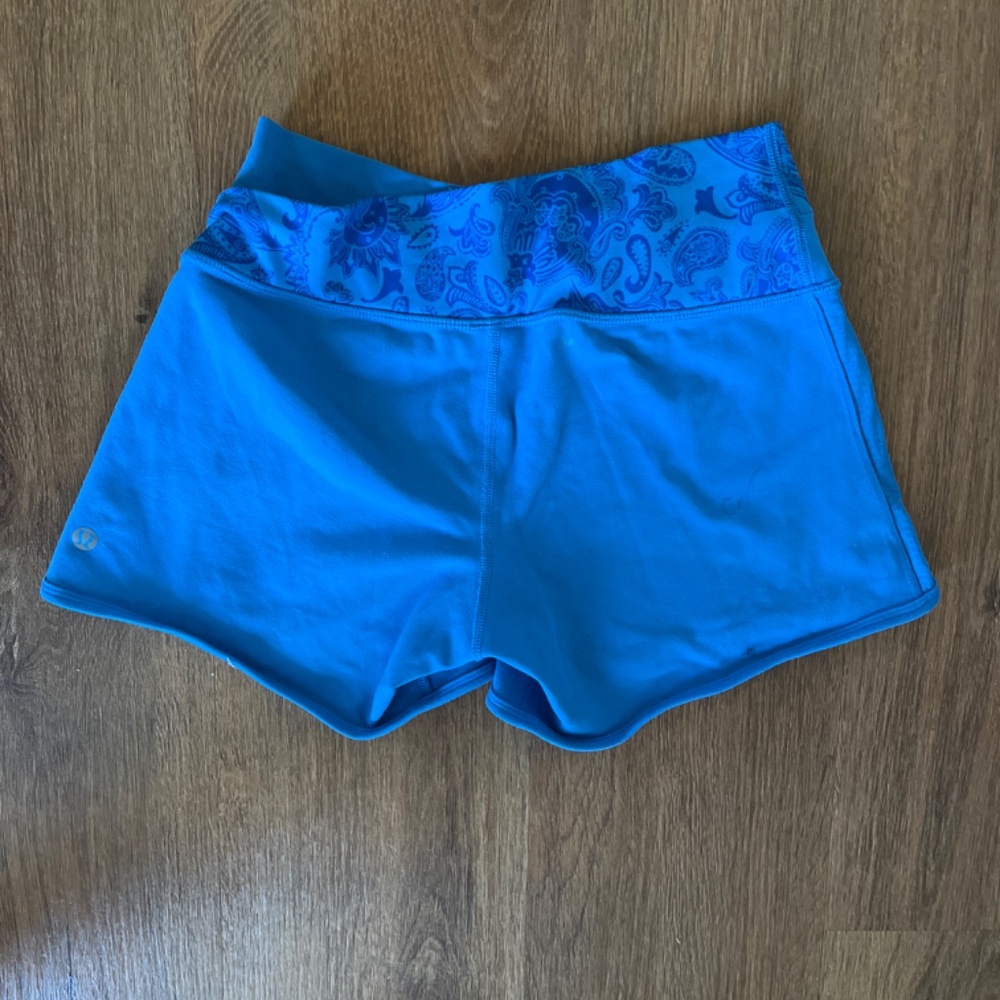 ✨Lululemon cross front shorts✨ - Picture 3 of 5
